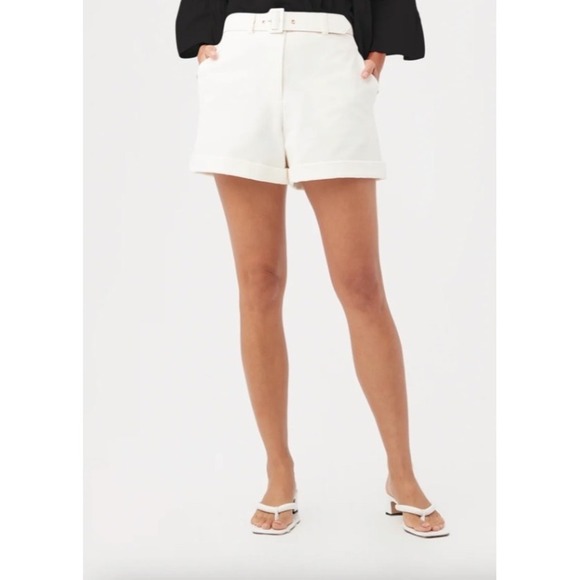 Trina Turk Eisley White Cuffed Shorts with Belt Sz 0 - Picture 1 of 8